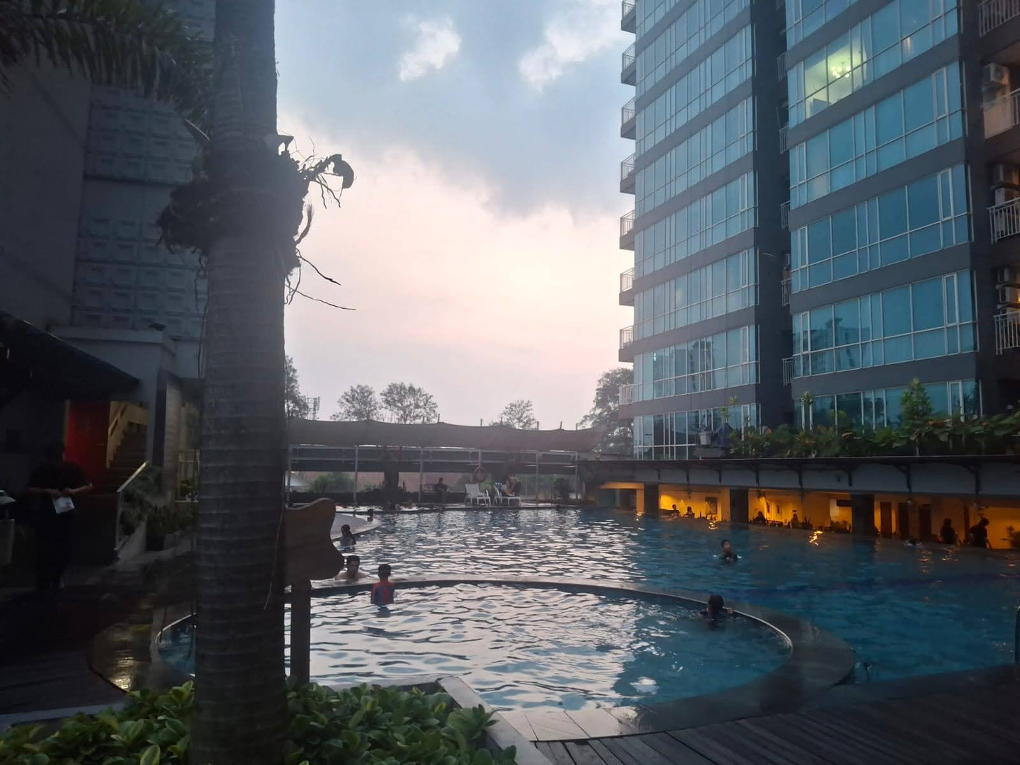 userImage-12