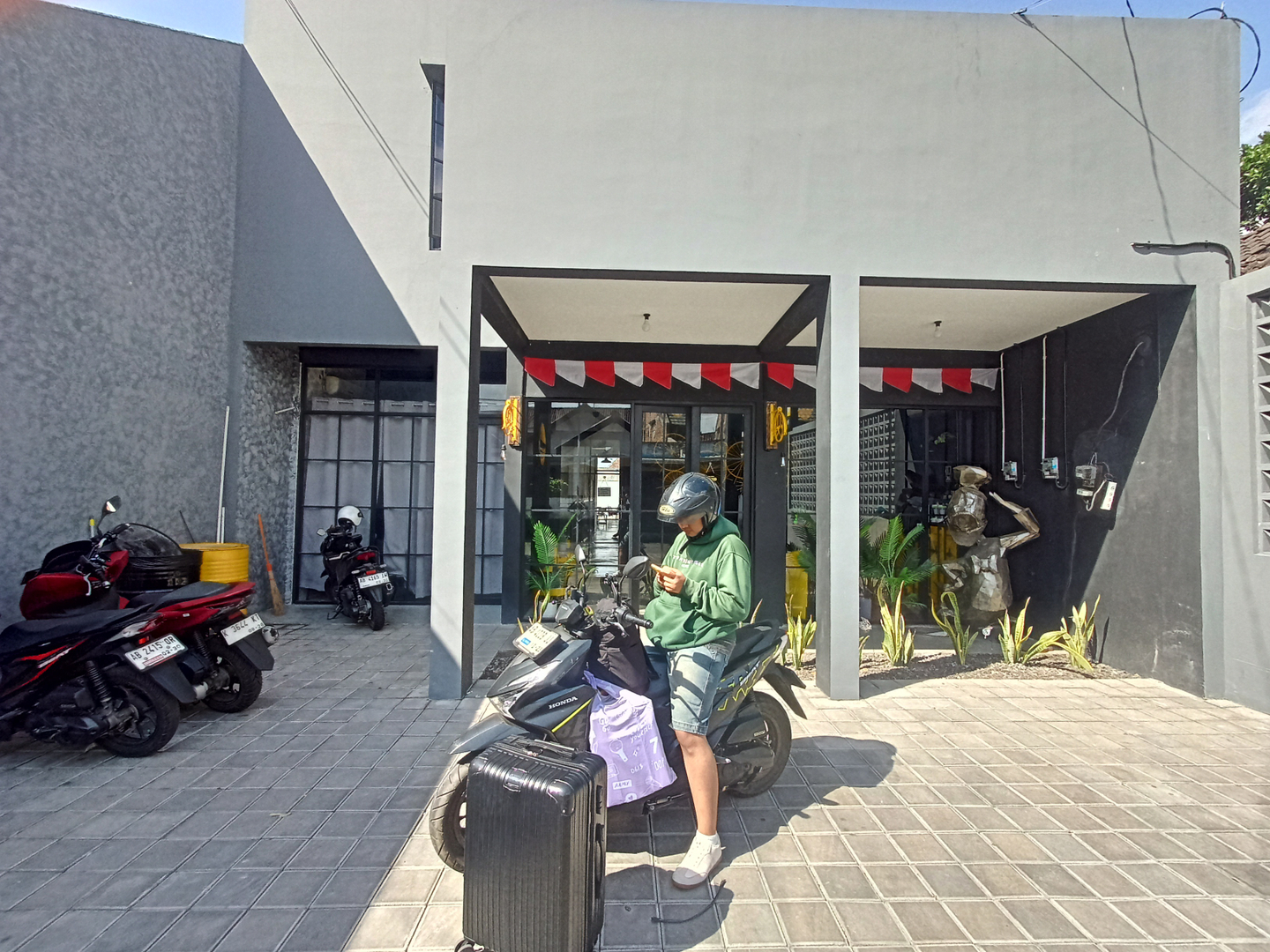 userImage-3