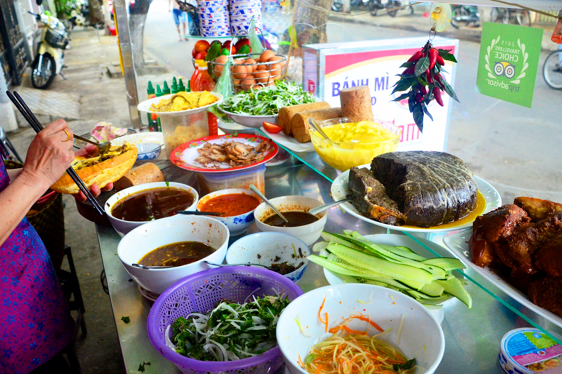 Hoi An Food Adventure.jpg-backdrop