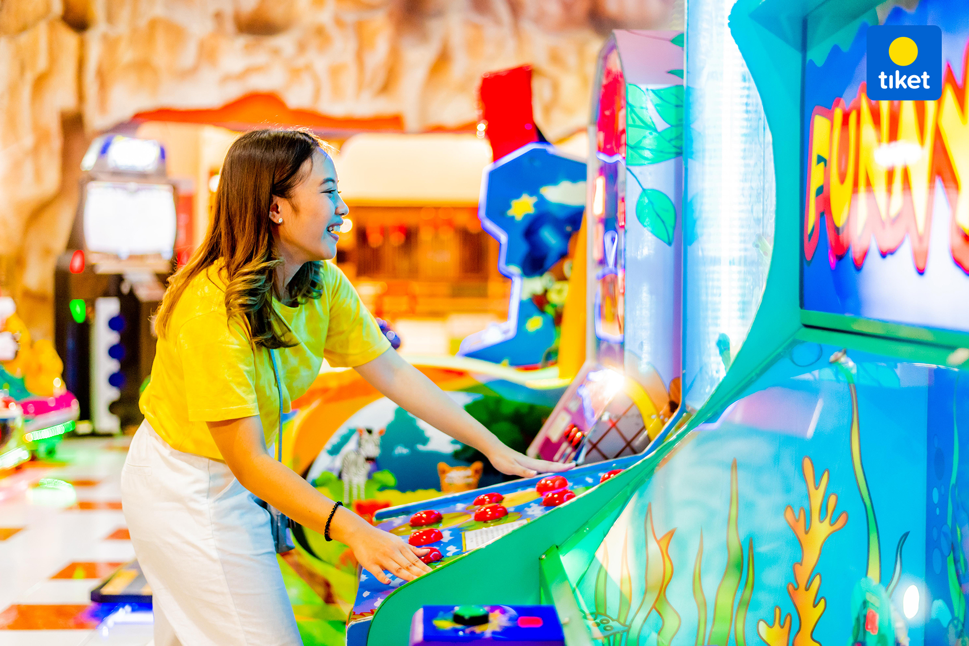 Amazone Sunrise Mall Mojokerto Card Top-Up RlRA1gV7