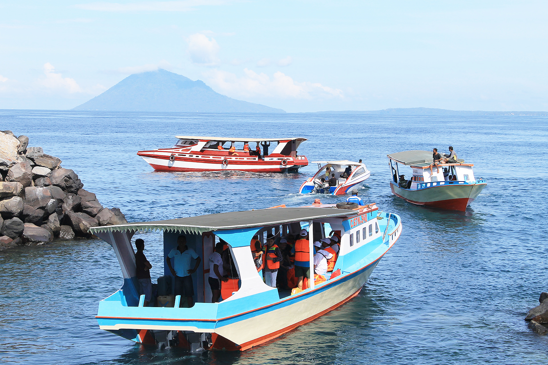 Bunaken - Siladen Snorkelling by Adventurindo Tour vQog7KIm