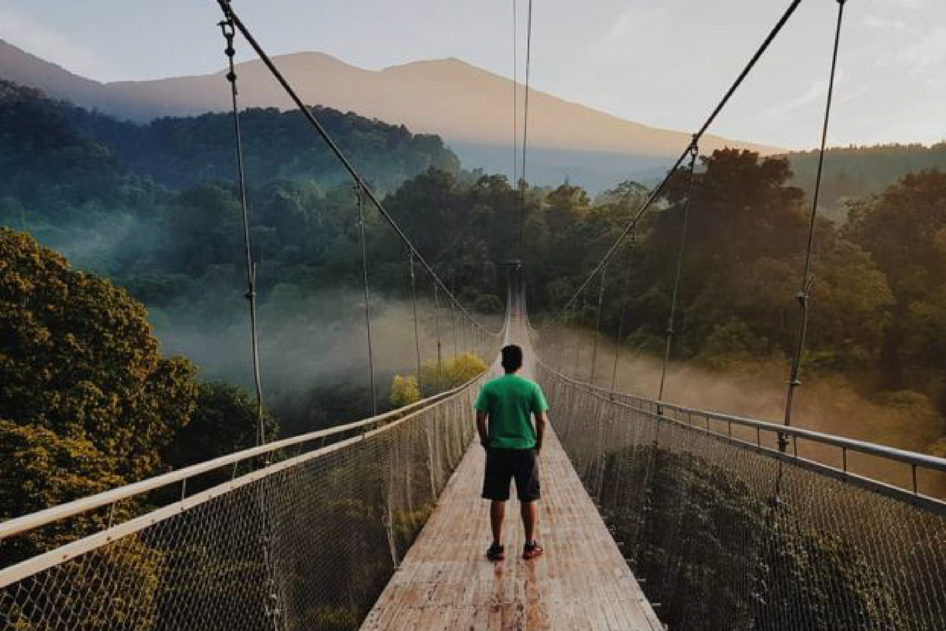 Situ Gunung Suspension Bridge Sukabumi Diskon 50% Harga Tiket Masuk