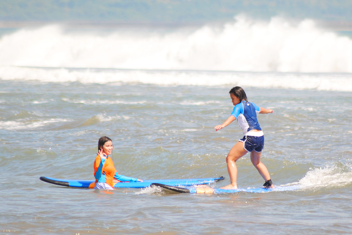 Surfing Lesson at Legian Beach in Bali iwHrpCyq