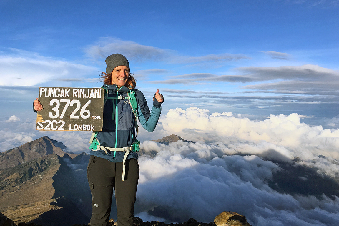 2D1N Mount Rinjani Summit Trekking Tour In Lombok Harga Promo - tiket.com