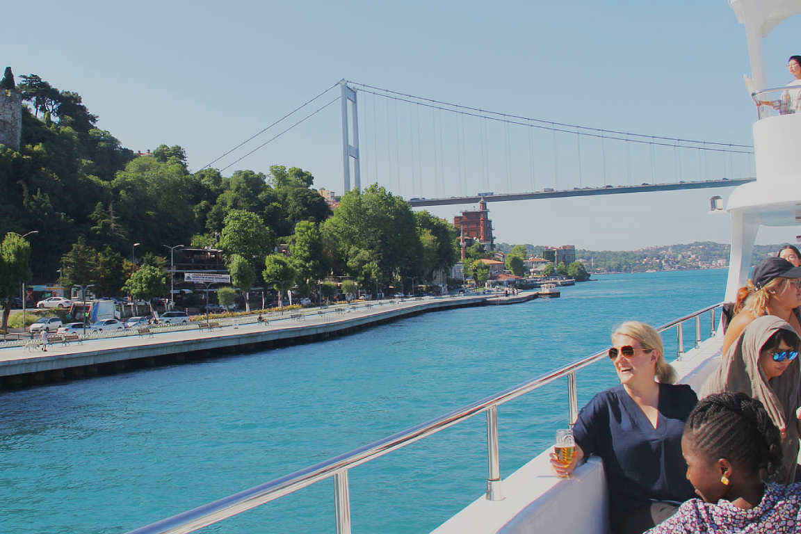 Istanbul Hop-On Hop-Off Bus Tour C6DSUWSK