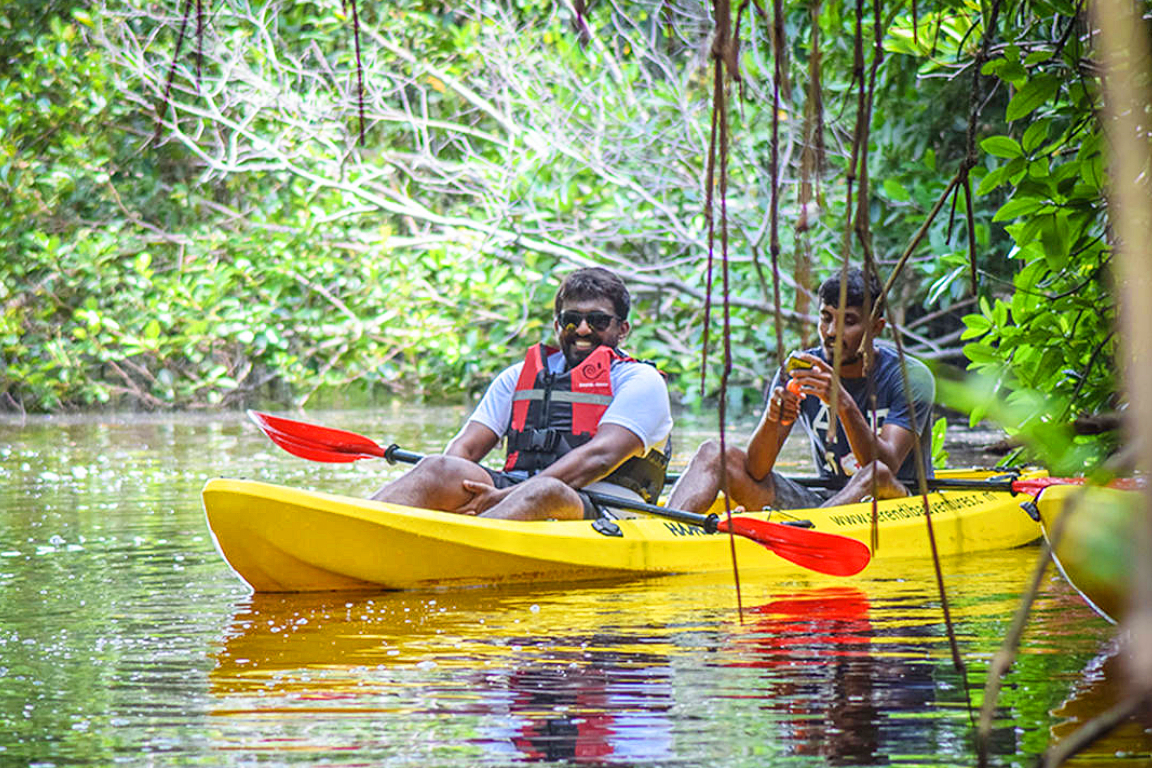 Kayak Rental in Bentota t5sw3EQe