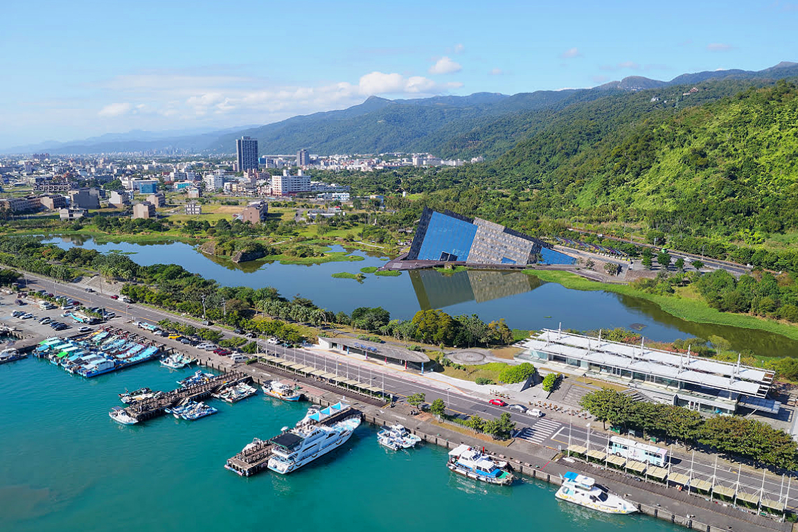 Private City Transfers (One Way) between Taipei and Yilan IiU8Ry1v