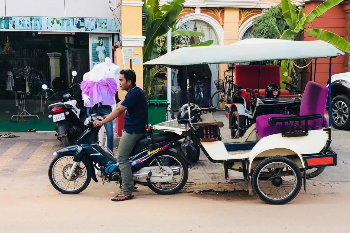 4 Day Angkor Exploration Private Tour by Tuk-Tuk 1YlnvkqU