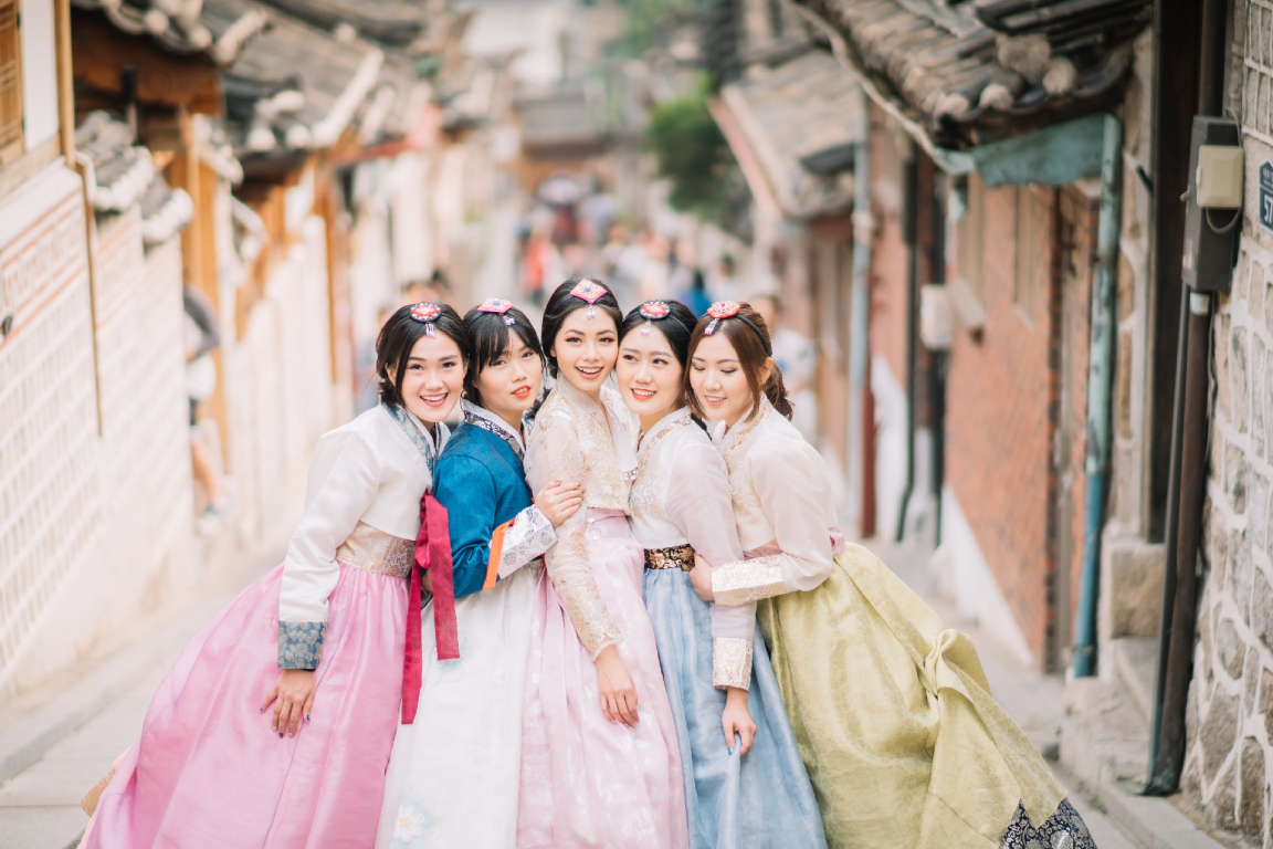 Hanbok Rental near Gyeongbokgung Palace by Dorothy Hanbok X5Y1FCpw-backdrop