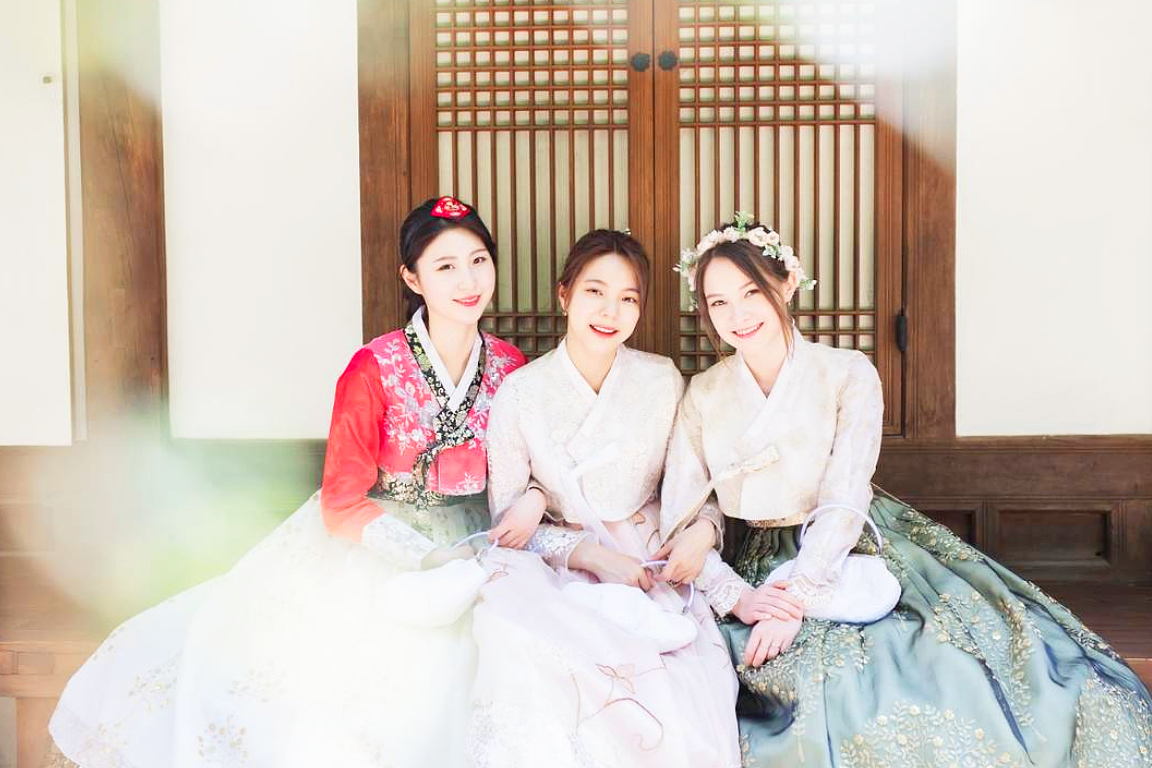 Hanbok Rental near Gyeongbokgung Palace by Dorothy Hanbok Q4tpCik3