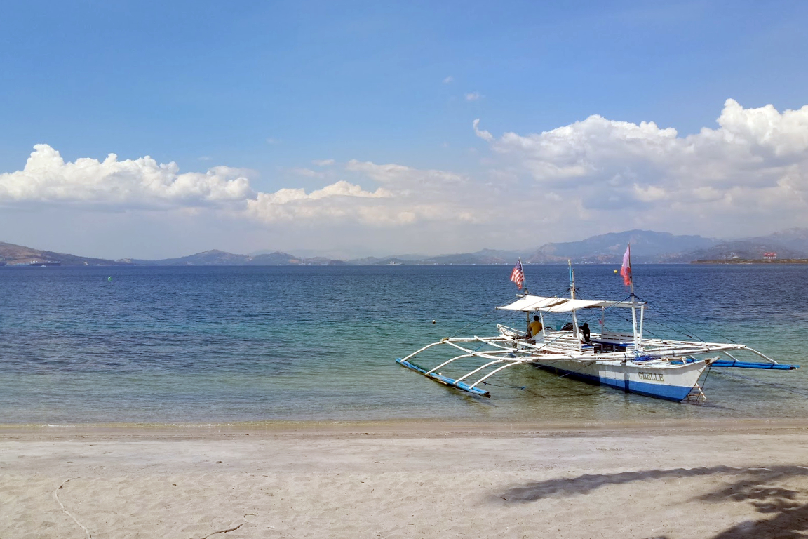 Camayan Beach Resort Day Pass ezft8Z81