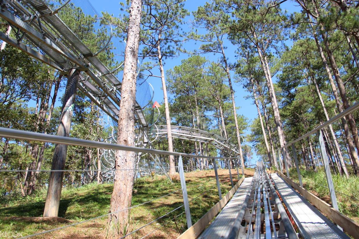 Datanla New Alpine Coaster Experience in Da Lat skynpIoG