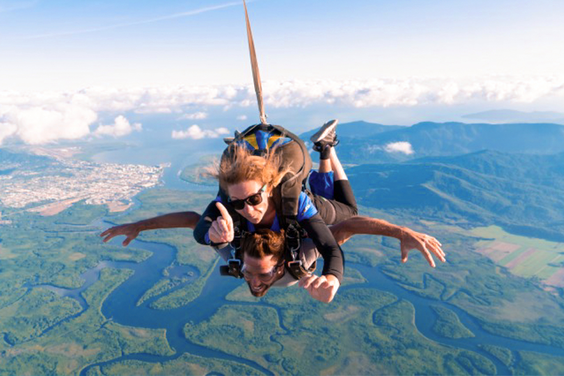 Cairns Skydive Experience 94jLA24T-backdrop