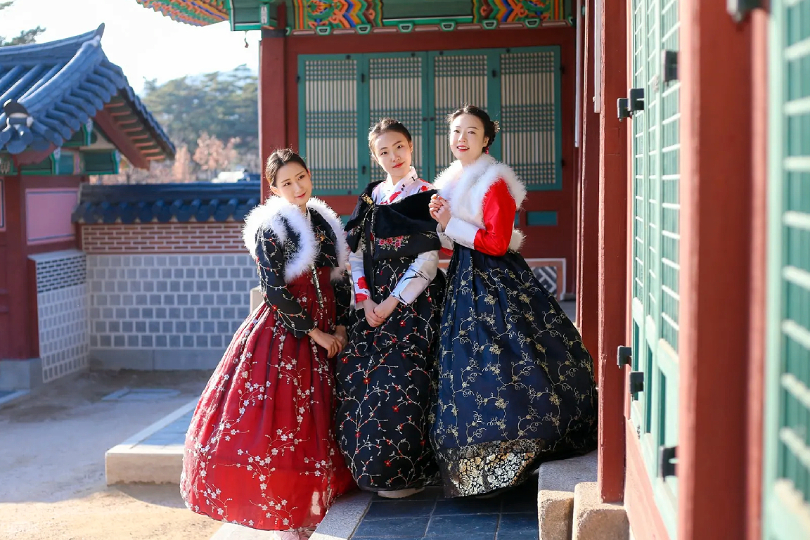 Hanbok Rental in Jeonju Hanok Village at Hanboknam  XIK6dque-backdrop