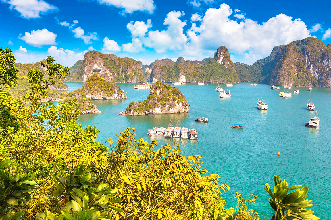 Tiket [Route 2] Full Day Tour in Halong Bay by Reina Cruise Harga Promo ...