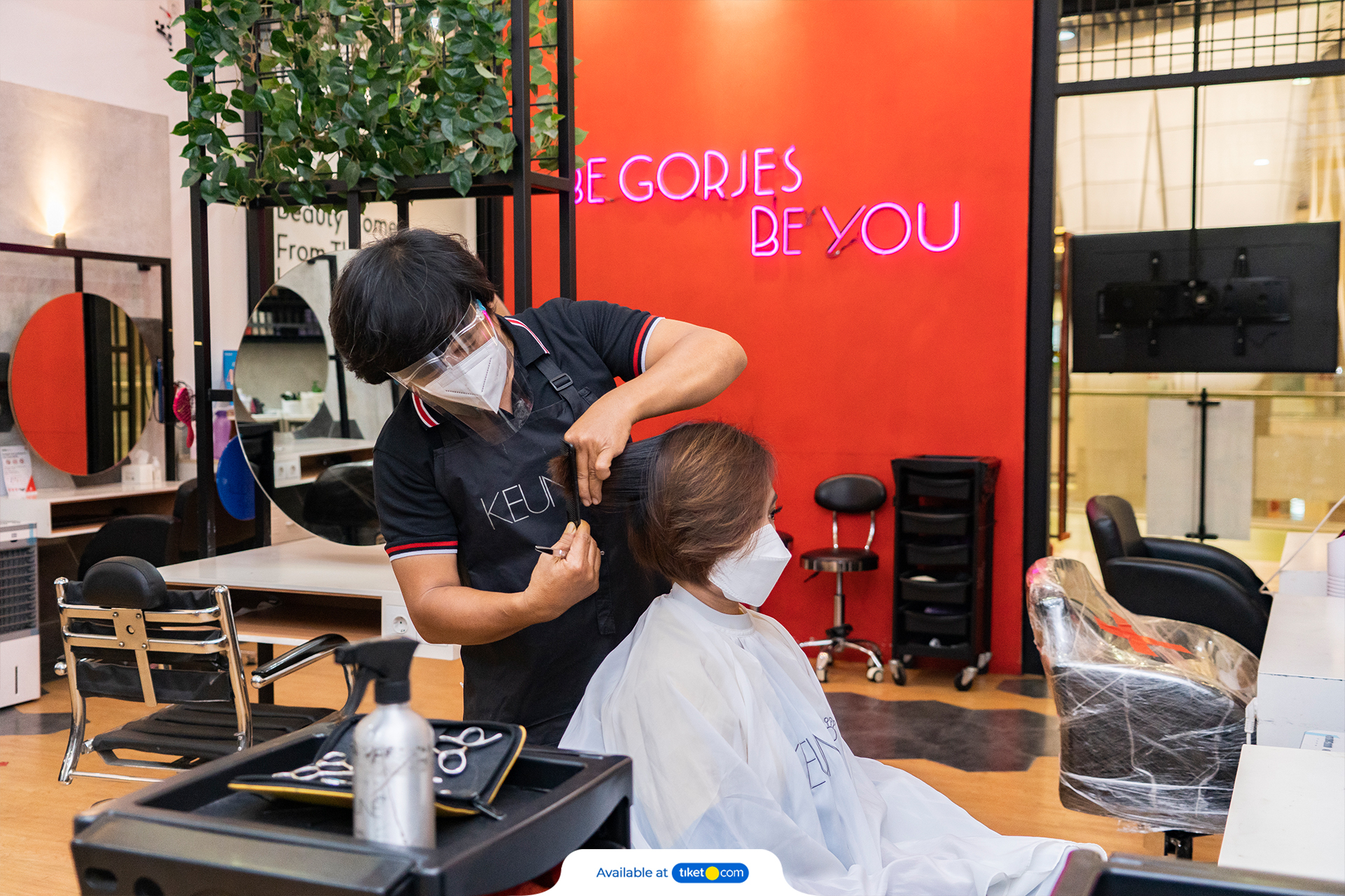 tiket gorjes salon 9.jpg