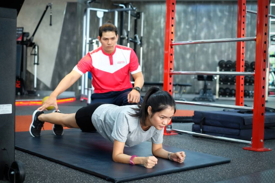Gym Experience at Leader Performance and Wellness in Bangkok 5aRp4h2X