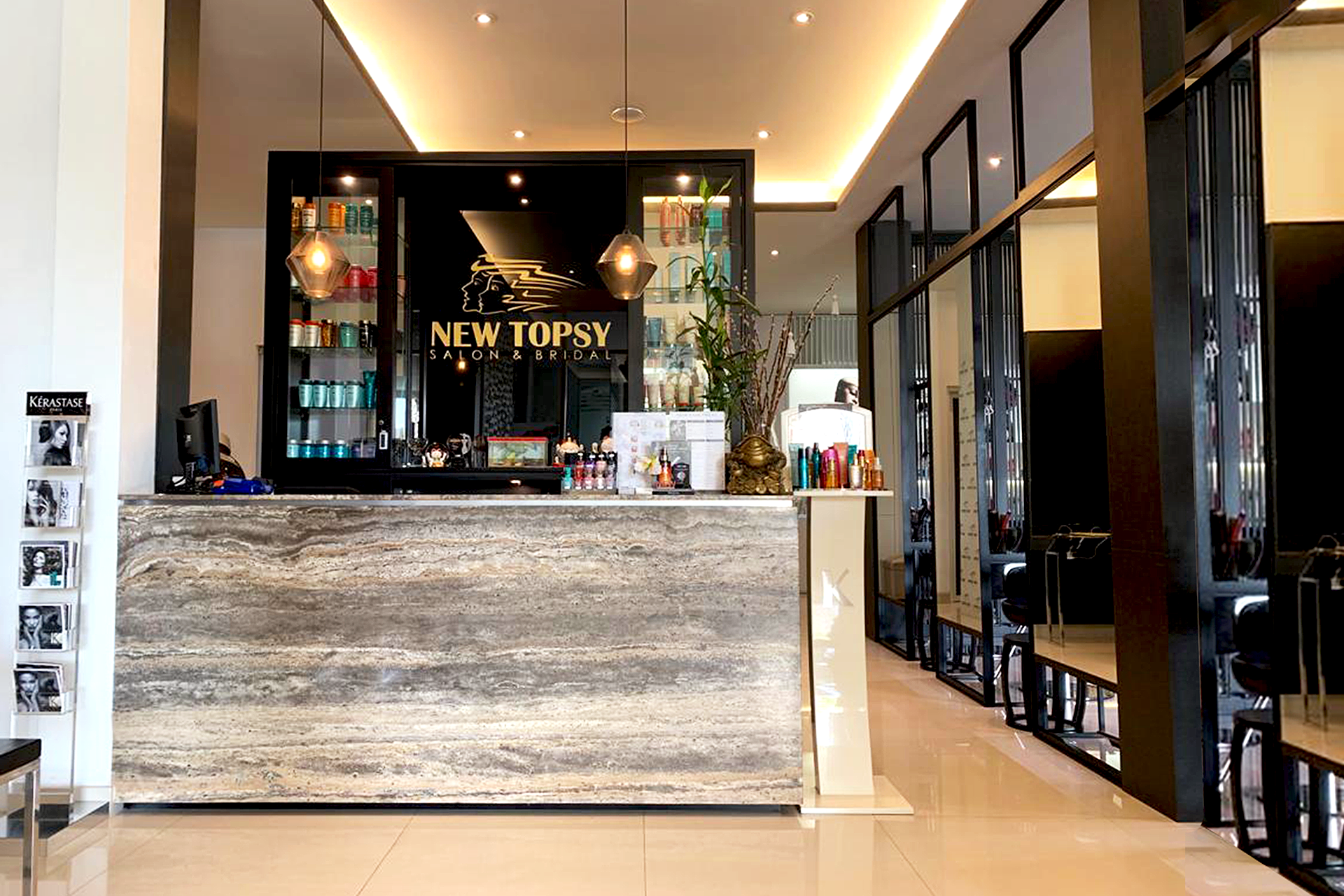 Topsy Salon 1.png