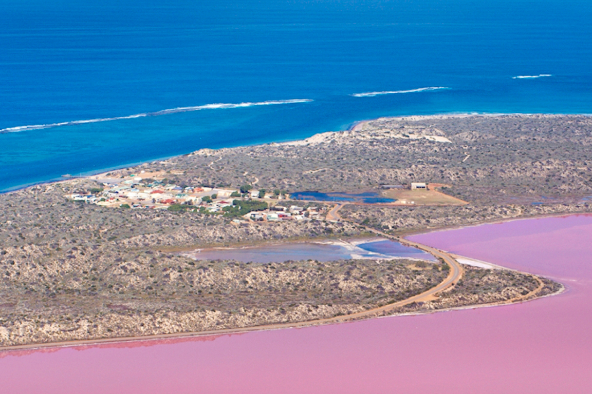 Hutt Lagoon Pink Lake Scenic Flight Experience from Kalbarri avBecdIw