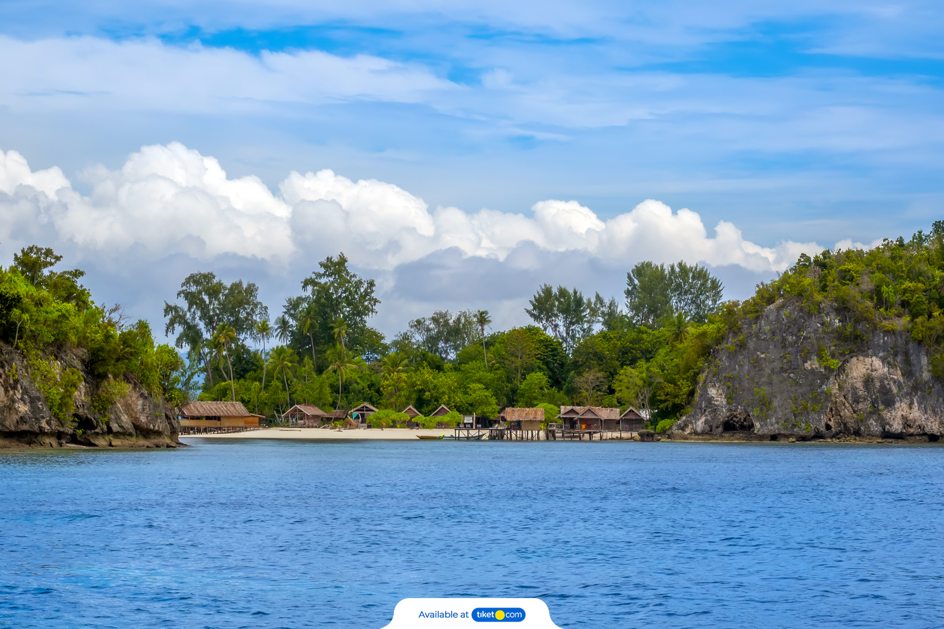 Raja Ampat The Last Paradise (HomeStay AC) by WeTravel XimQ0VBR