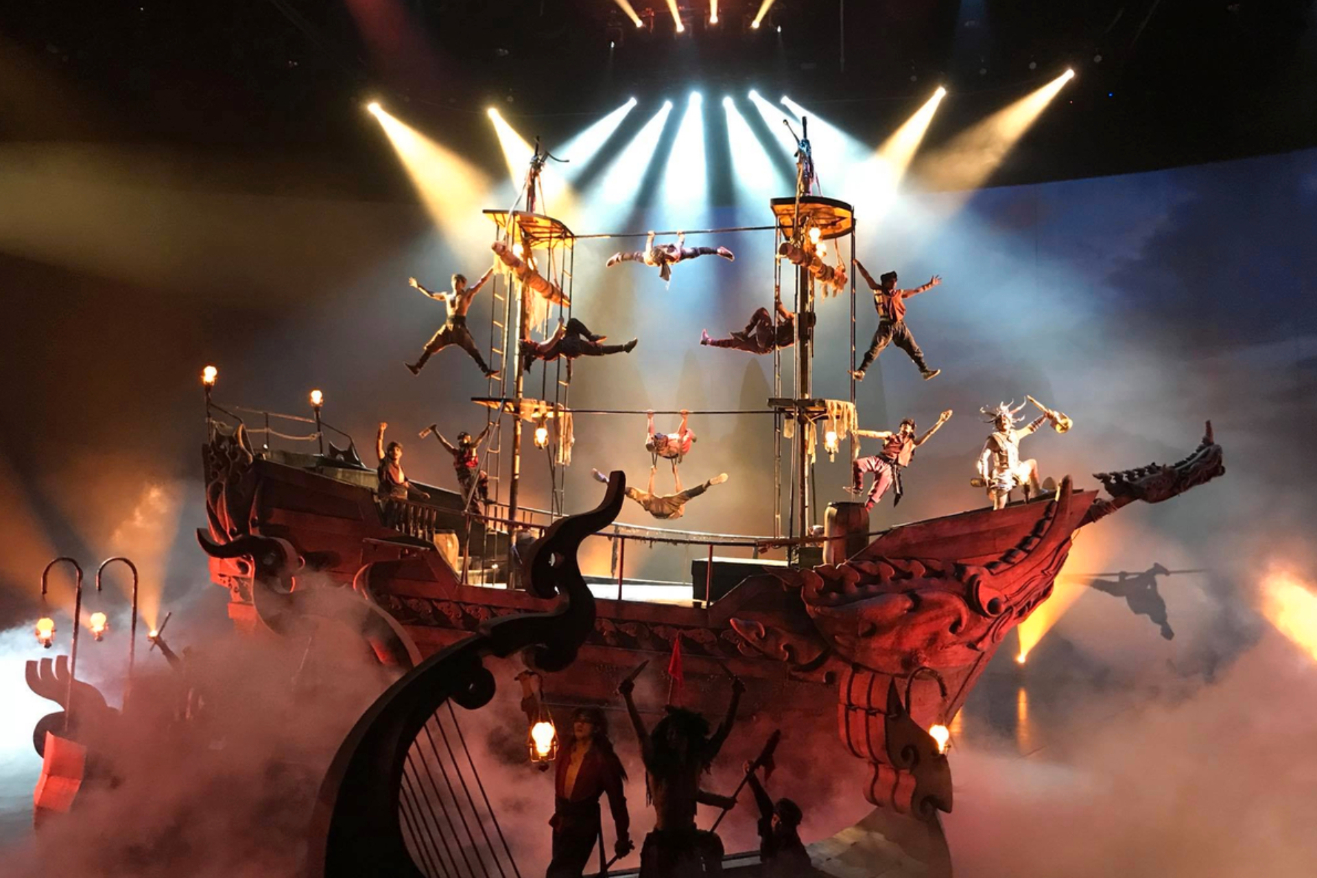 Tiket KAAN Show Pattaya Harga Promo - tiket.com