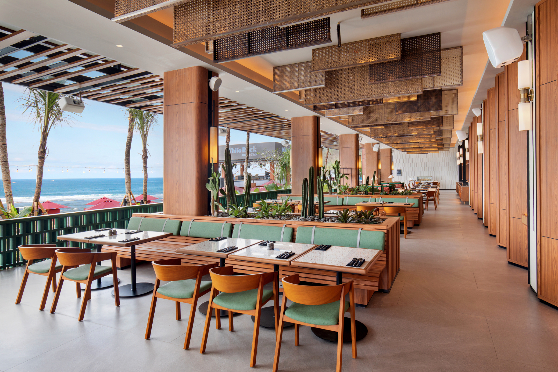 White Rock Beach Club Bali FQJCePMJ