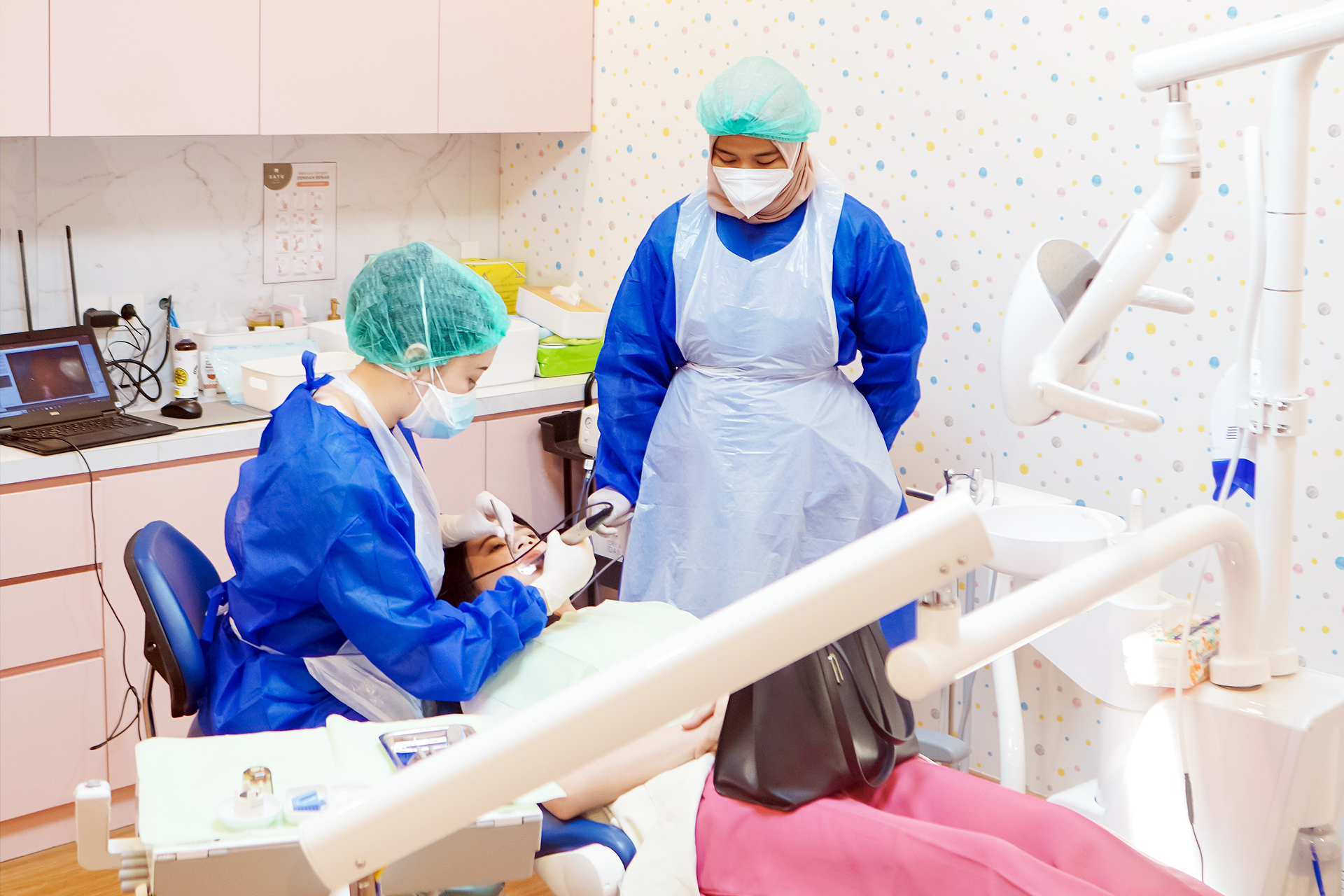 Satu Dental Surabaya Citraland B79HVVTP