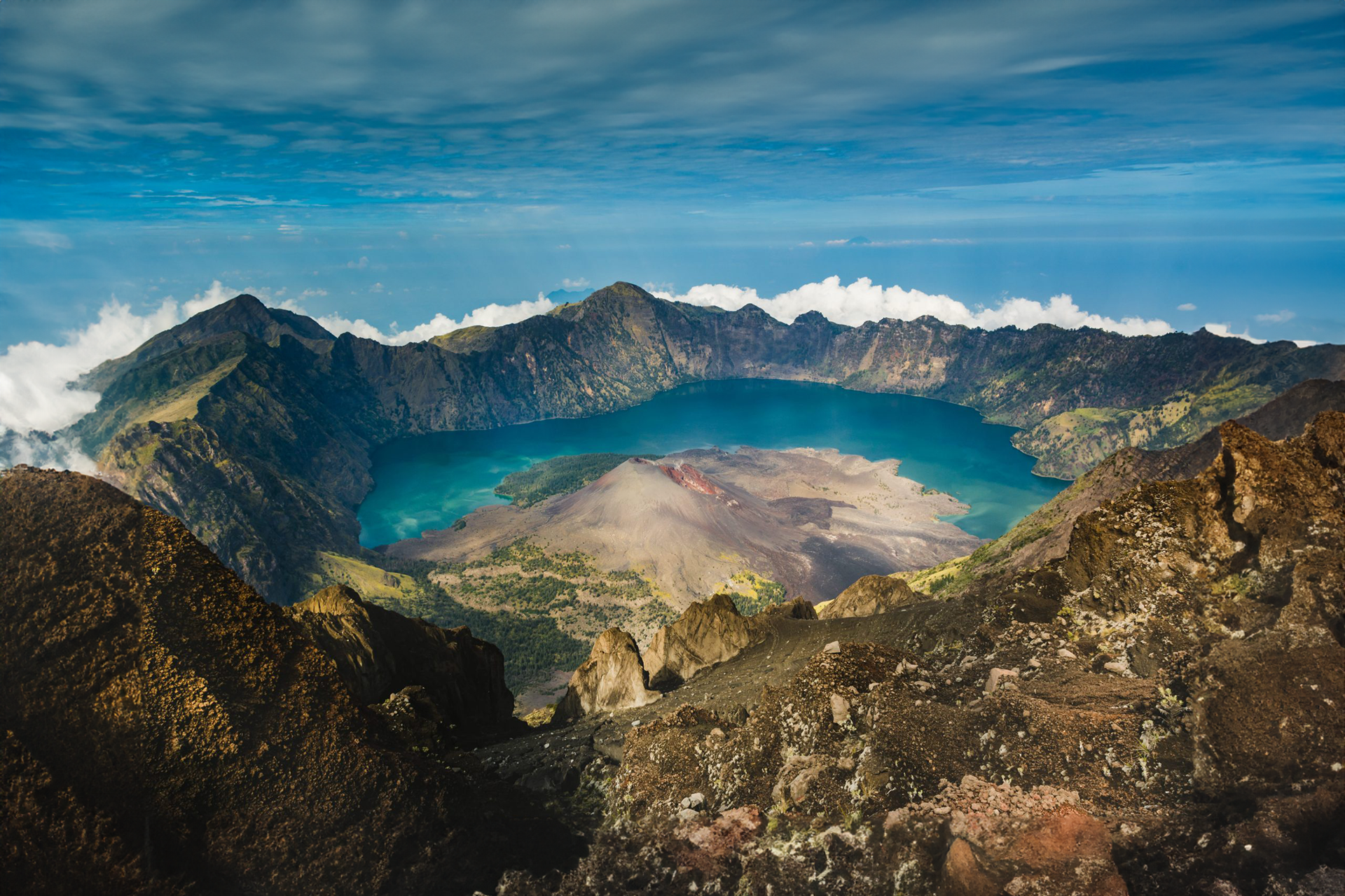 Open Trip to GUNUNG RINJANI by Travel Buddies BoJ2nRkh