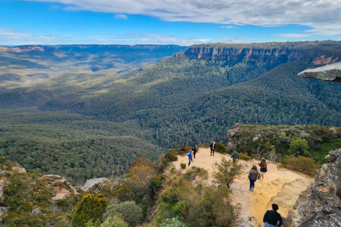 Blue Mountains Day Tour with Waterfall Walk and Social Picnic Lunch RIHukPpk