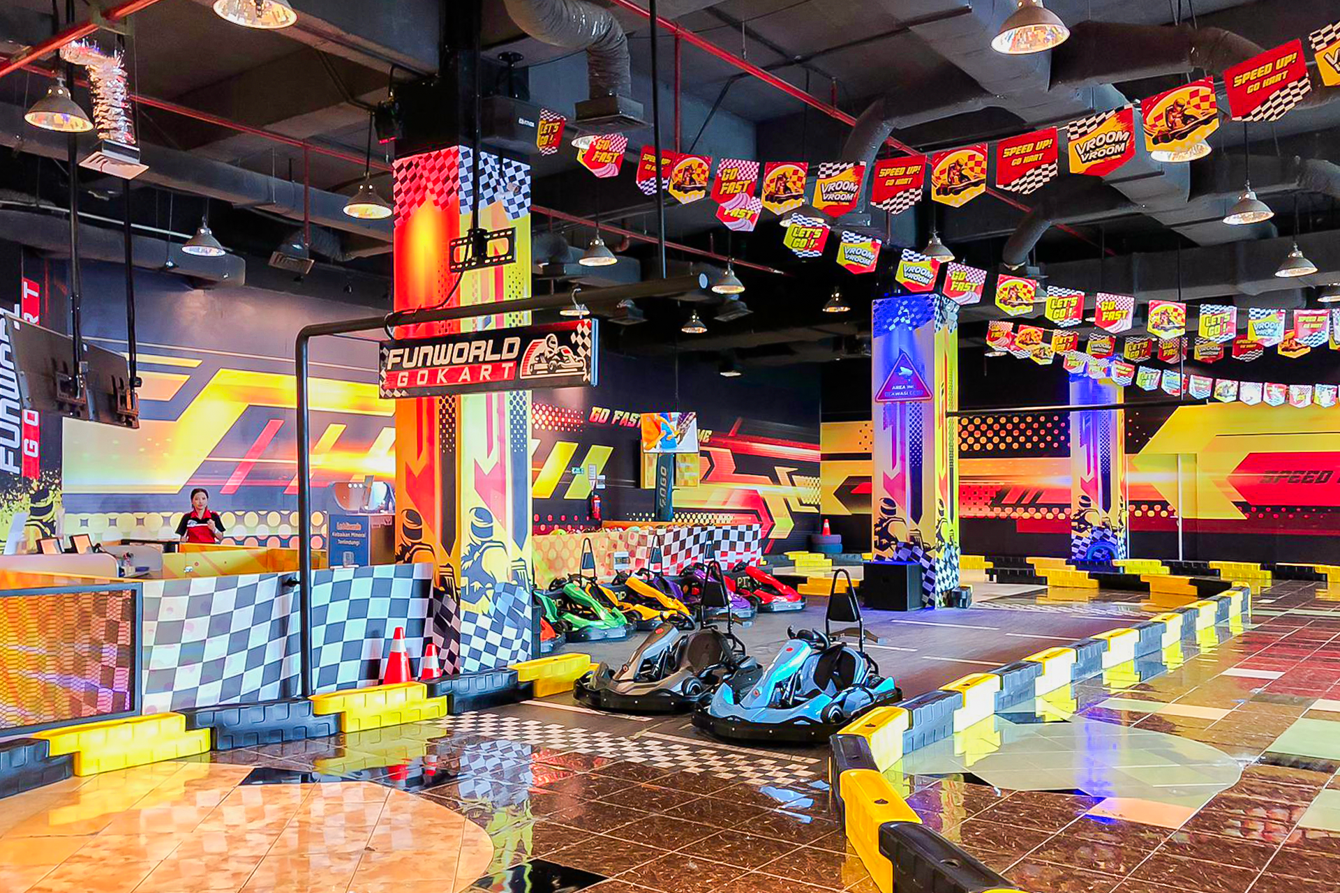 Funworld Gokart Grand Metropolitan Bekasi uieziuA2