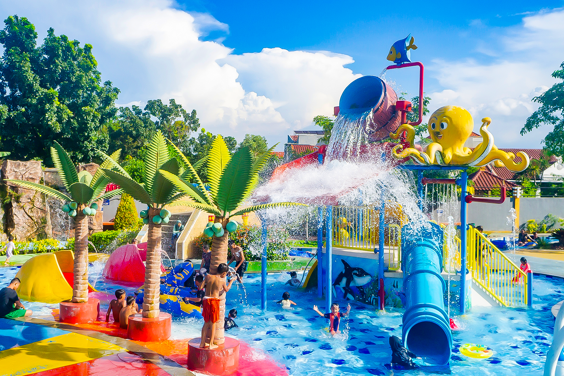 Puri Surya Jaya Splash Waterpark iLuPcWib