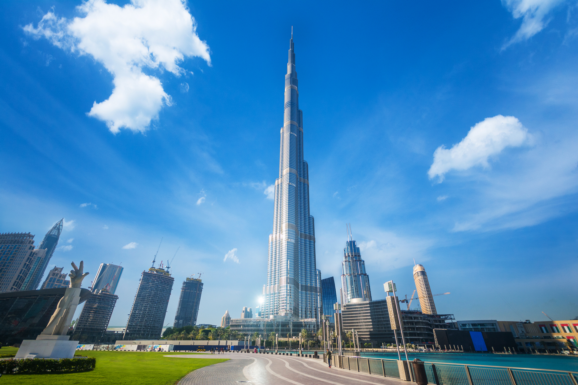 At The Top - Burj Khalifa Observation Deck Diskon 50% Harga Tiket Masuk