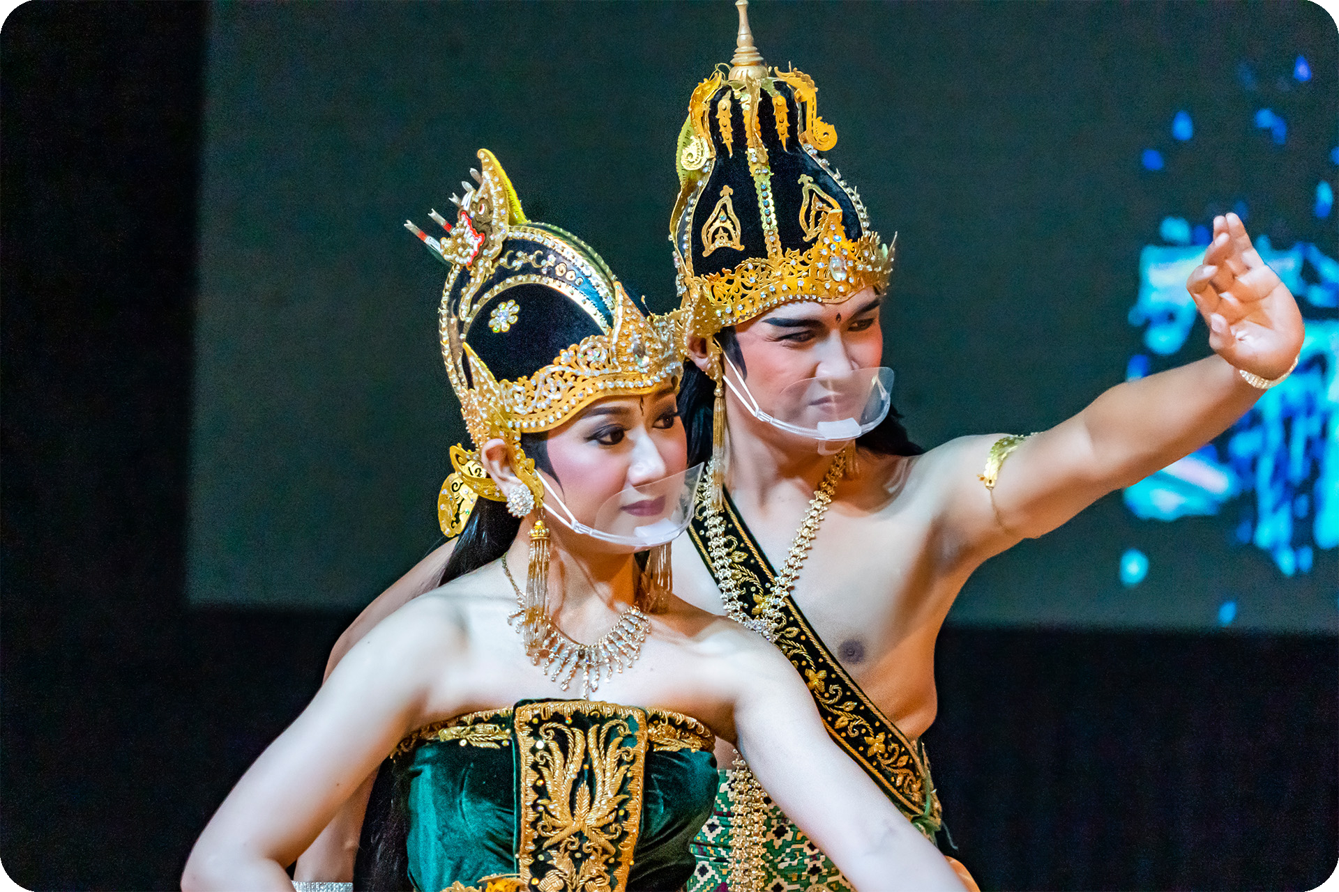 https://s-light.tiket.photos/t/01E25EBZS3W0FY9GTG6C42E1SE/rsfit19201280gsm/events/2024/10/24/180c1db4-3e8c-45df-a8b8-20af2cb9e7ac-1729763684921-d3f810dc43debd137aabfe3829ce62b5.png