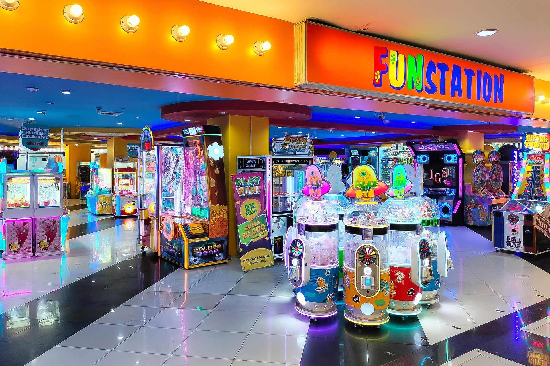 Funstation Basko Grand Mall Padang AjVPWvyf