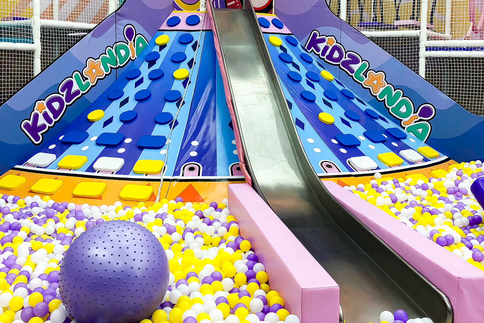 Kidzlandia The Manhattan Times Square sQfxsxjv