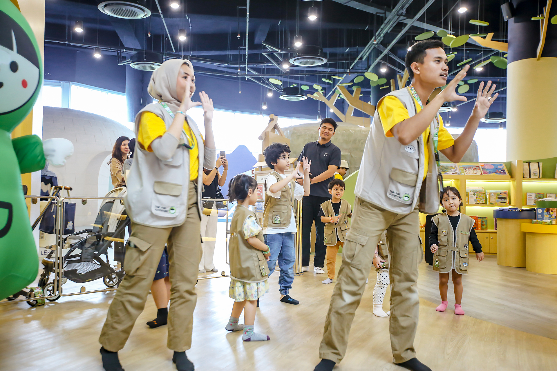 Youreka Explorer Living World Kota Wisata N1zjO7oh
