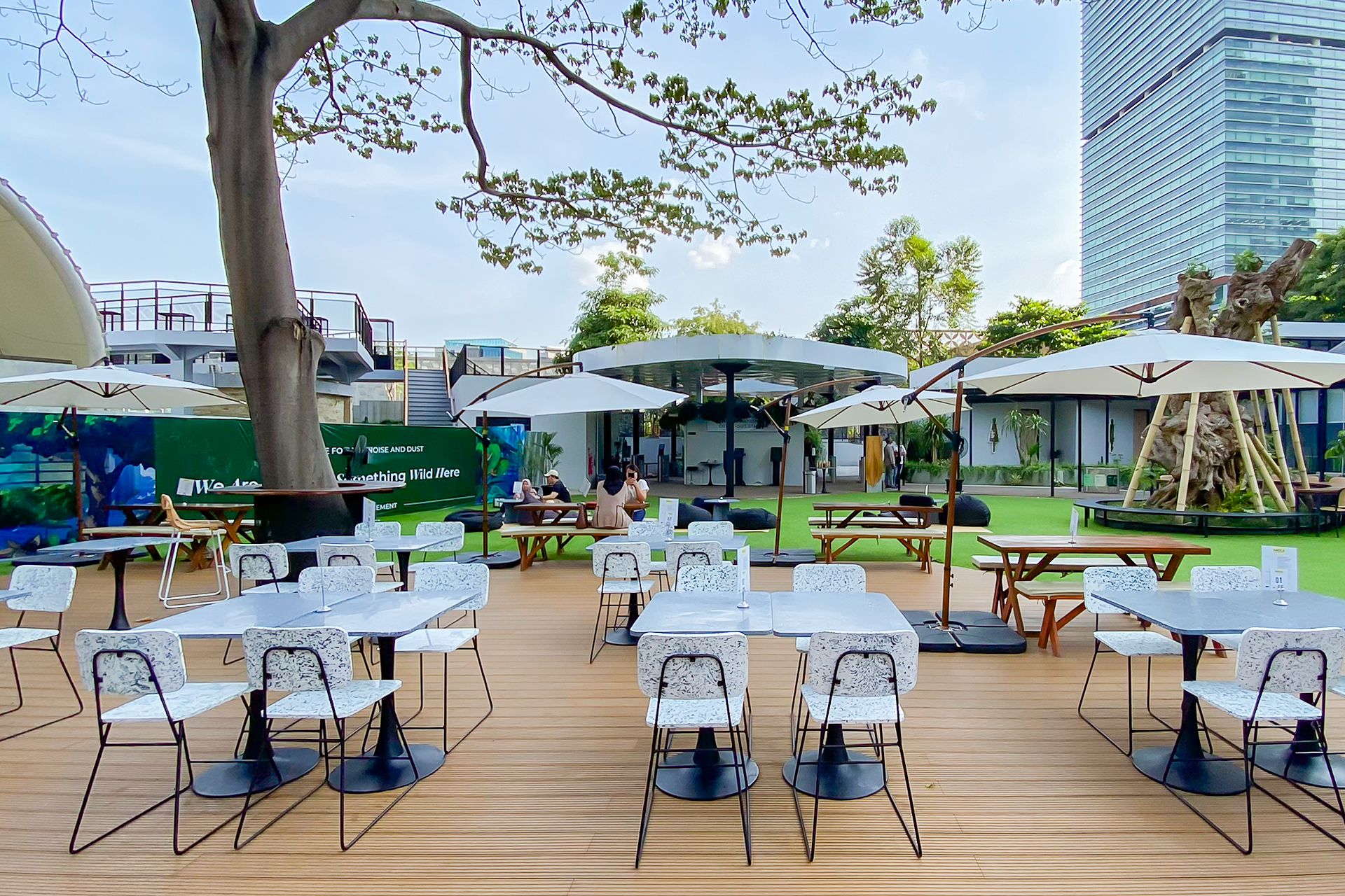 Habitat Park SCBD OrMYcpnK-backdrop