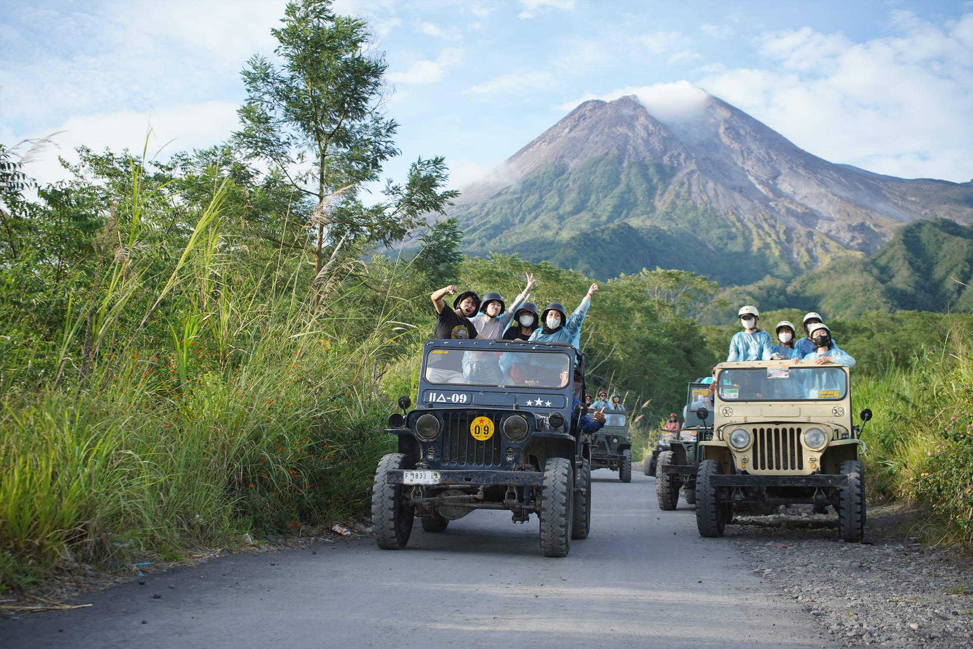 One Day Merapi Jeep By Arowisata GuCYnRKg