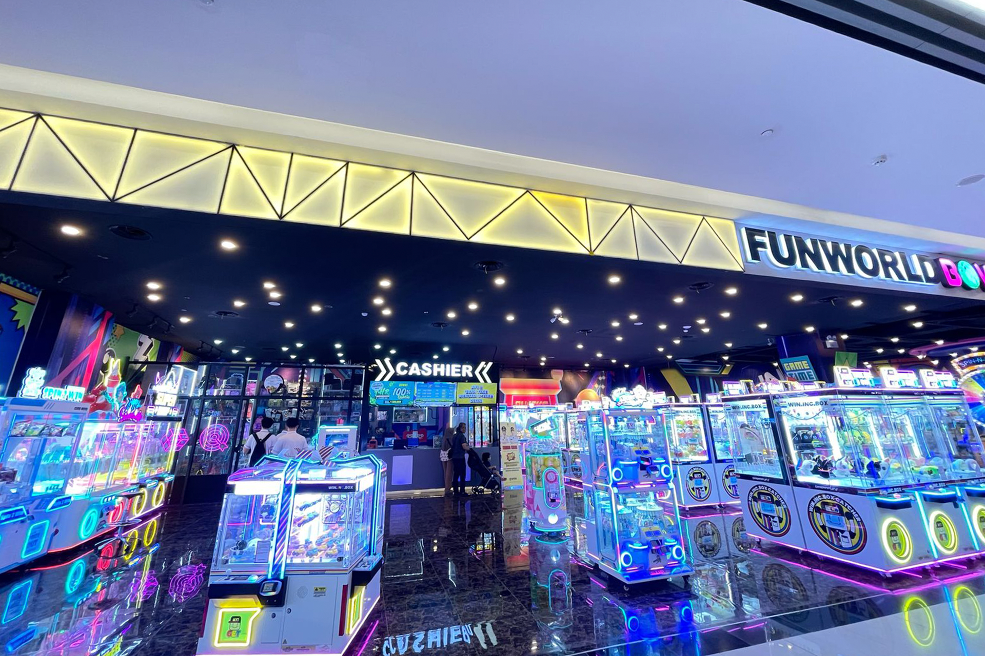 Funworld Mall Grand Batam cpUkBBt8