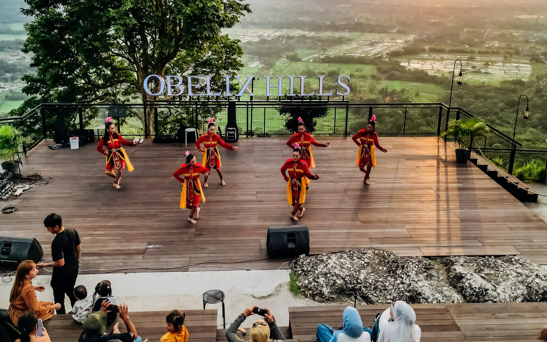 Obelix Hills hhBjowgT