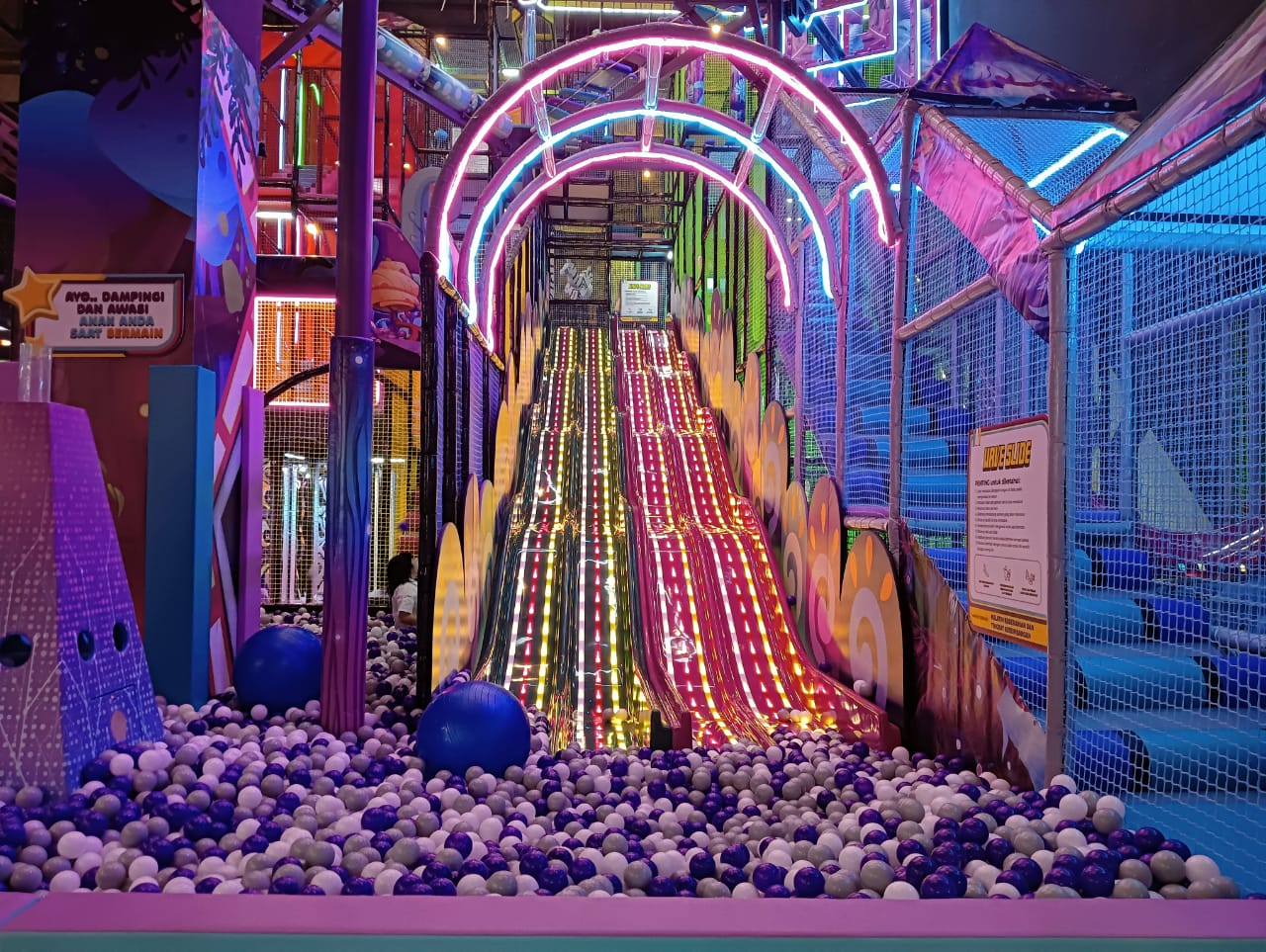Playlandia Mall Alam Sutera JAXM1cGG
