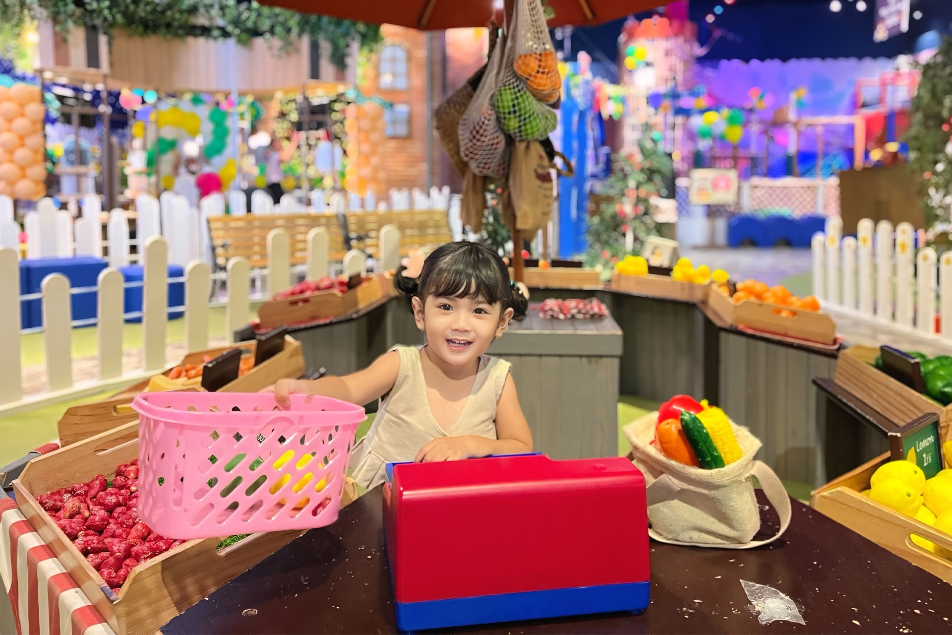 Fanpekka Playground AEON Mall Jakarta Garden City MlY2daXf
