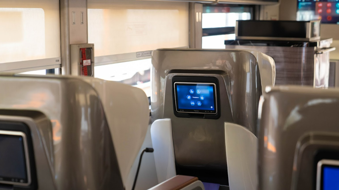 KA dan Rute Kereta Luxury