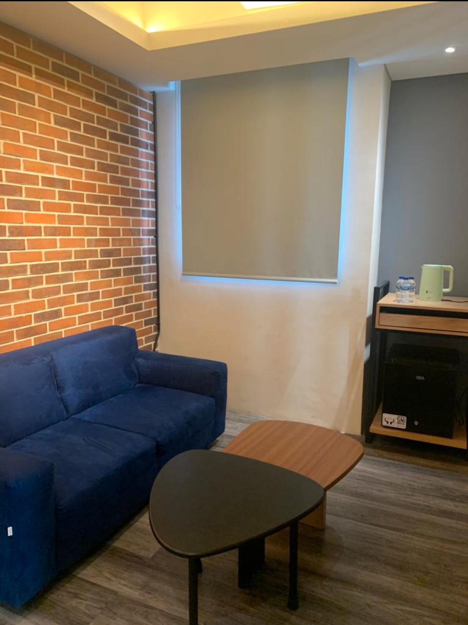 Living Area 6