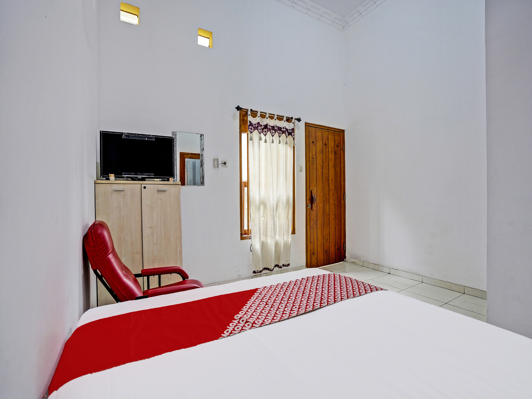 Bed 8