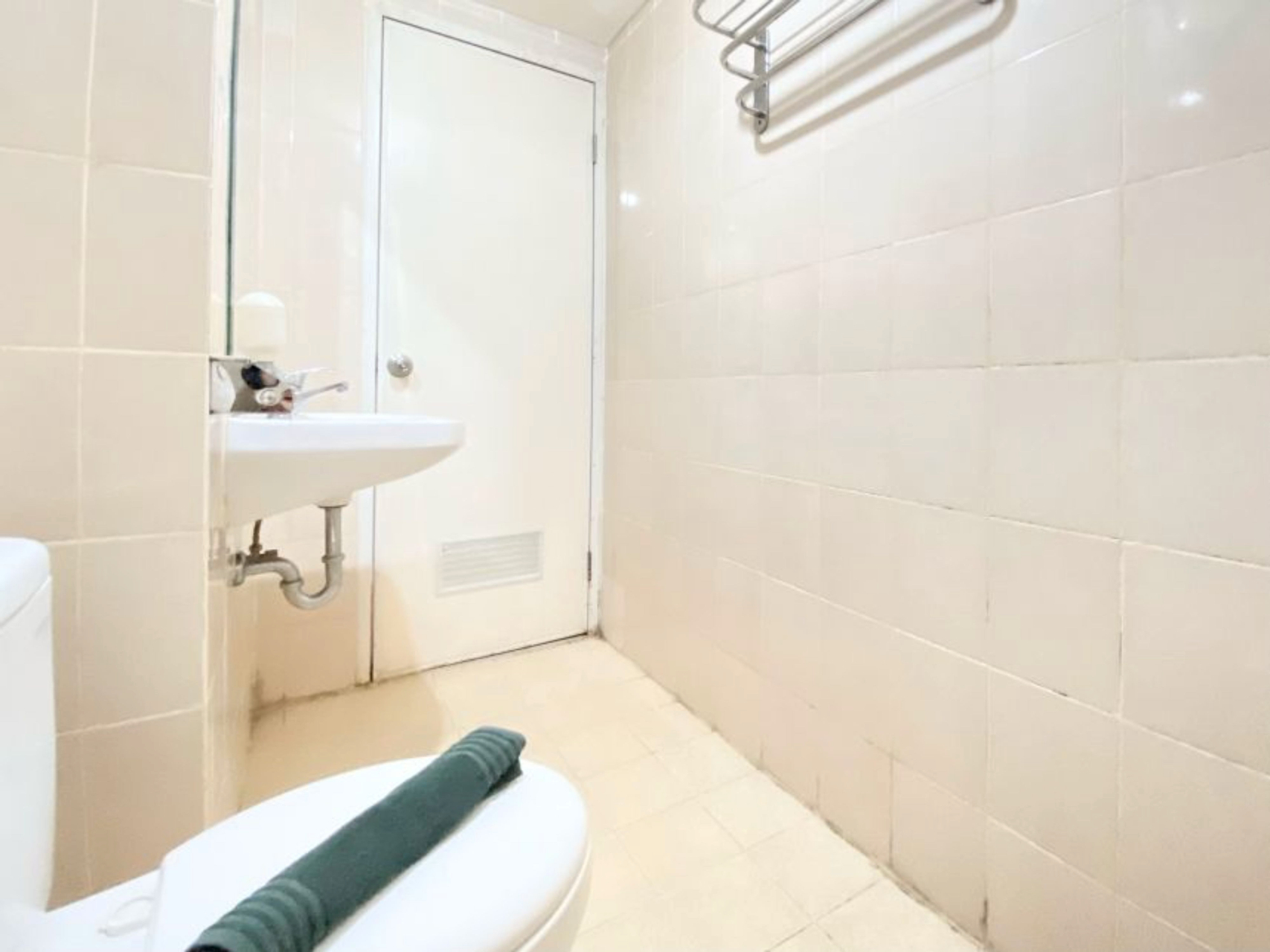 Bathroom 6