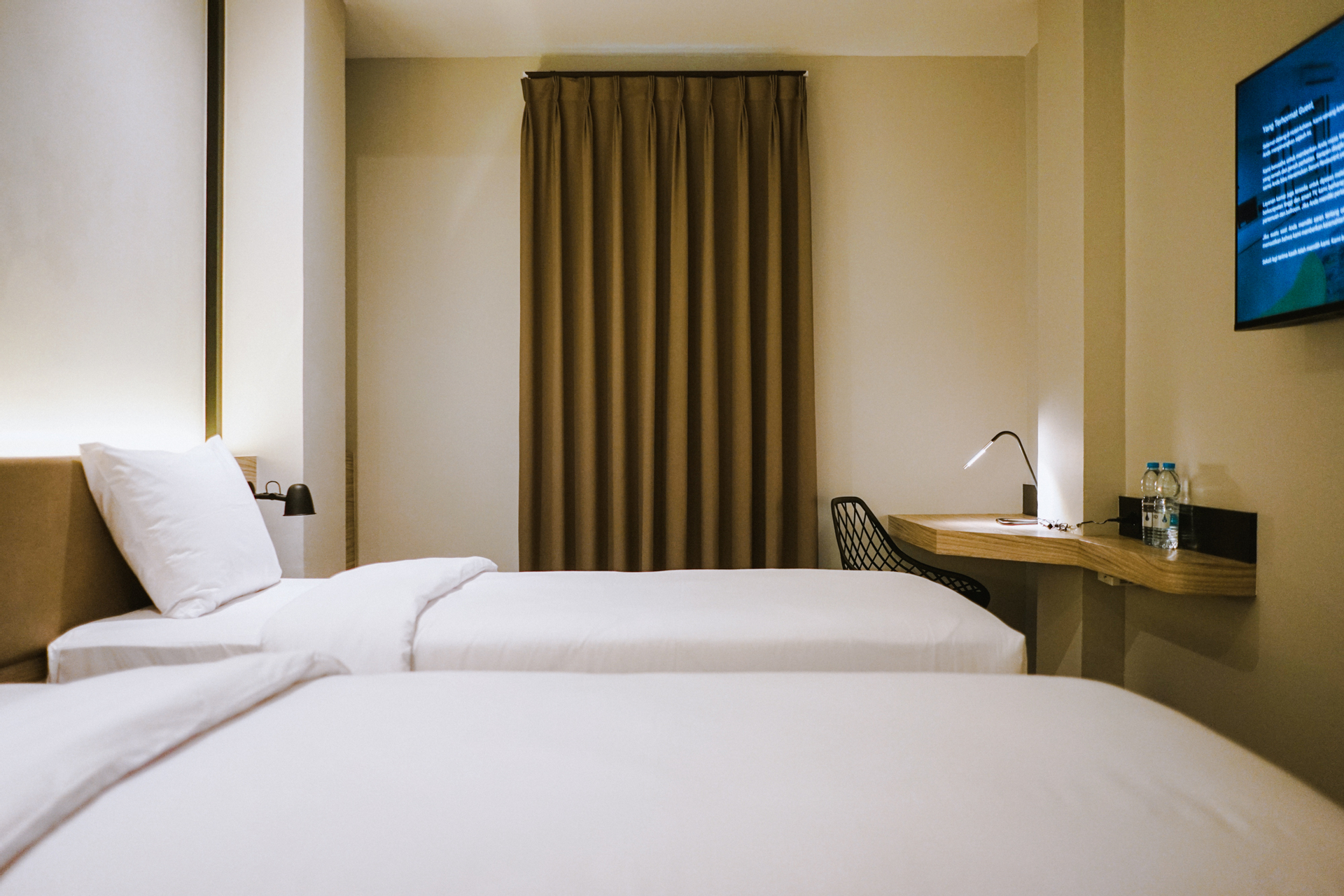 Bed 8