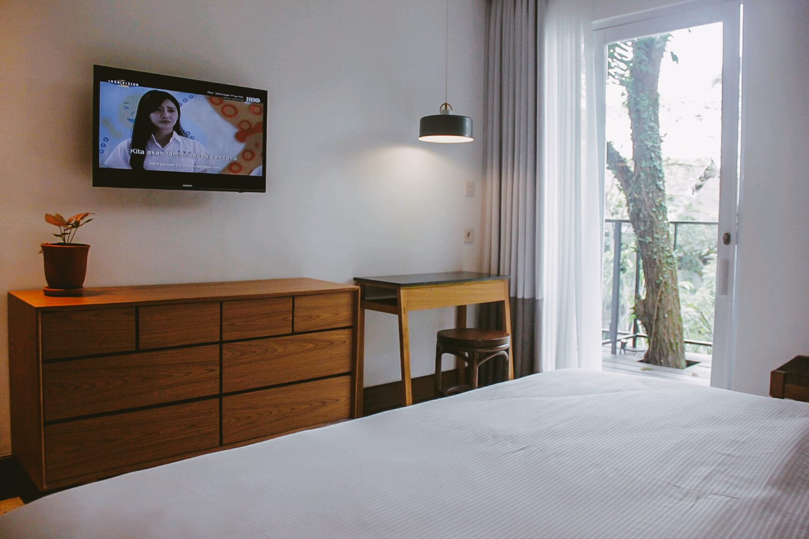 Bed 9