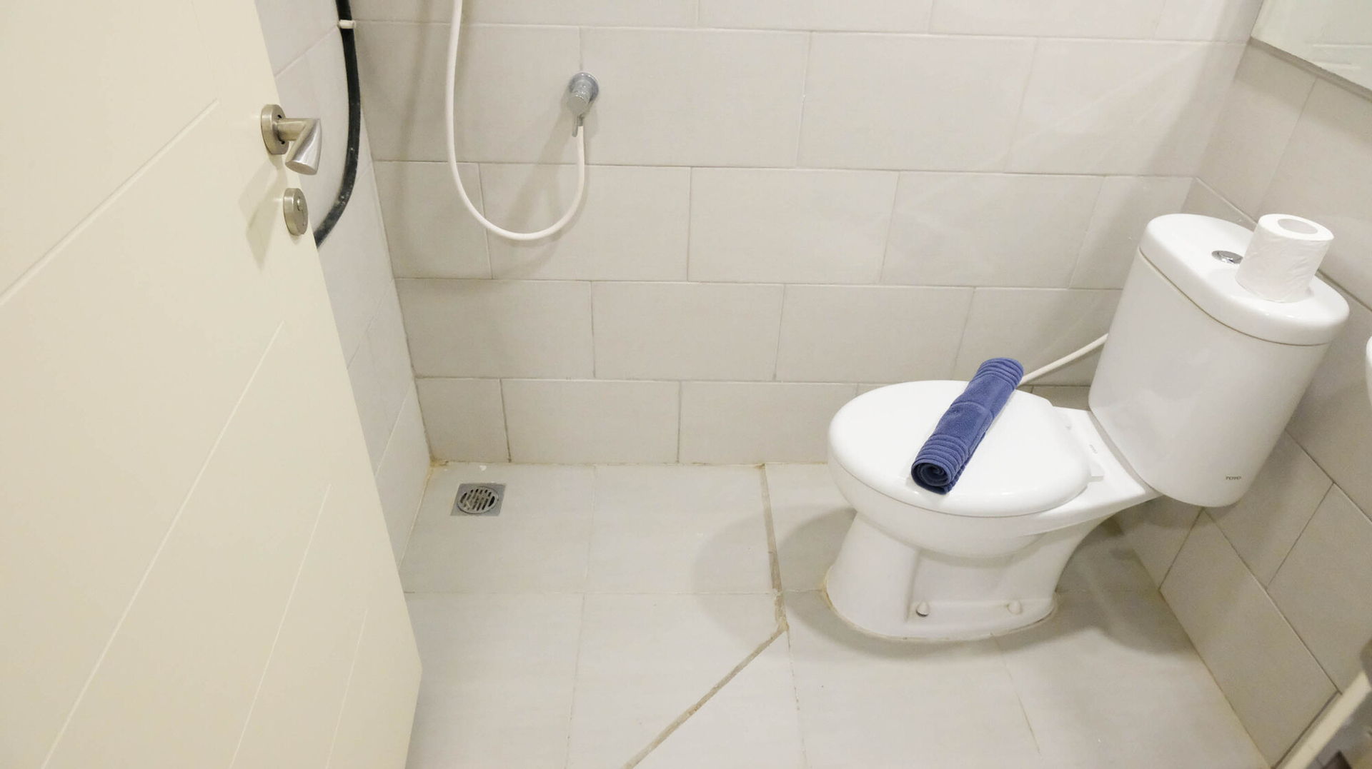 Bathroom 7
