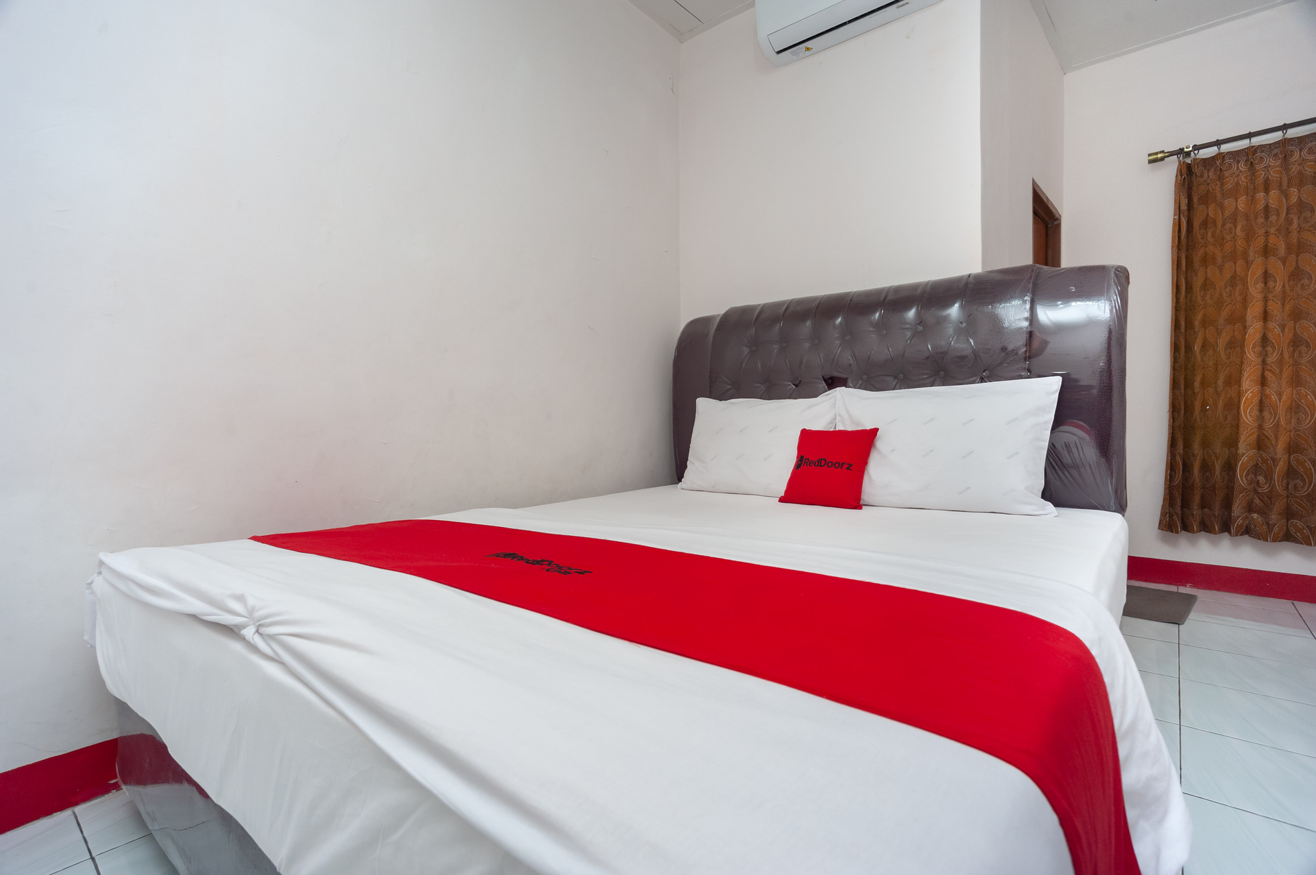 Kamar Ekonomi Queen